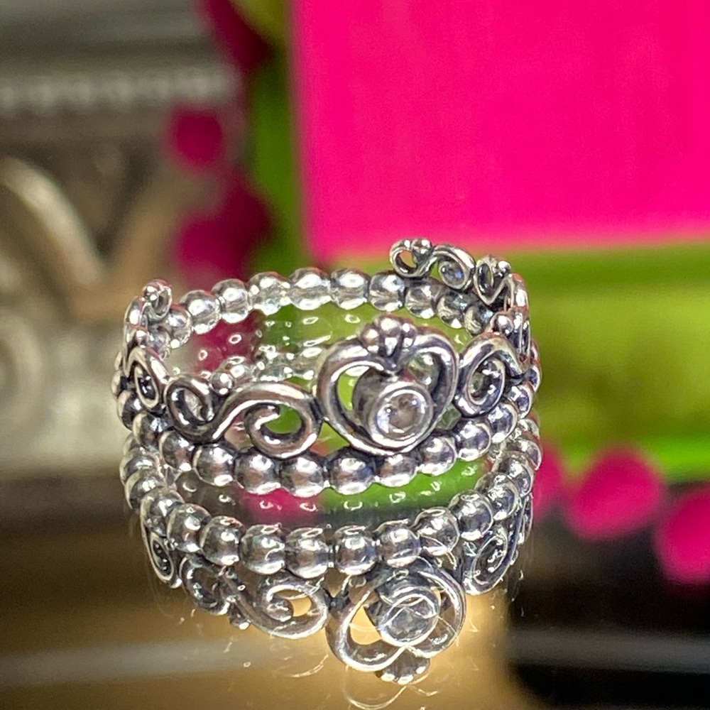 Pandora Princess tiara crown  ring